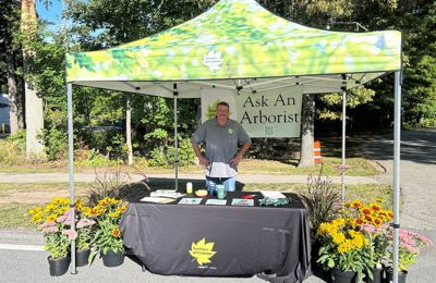 HG Ask An Arborist Booth Setup James Willey (1)